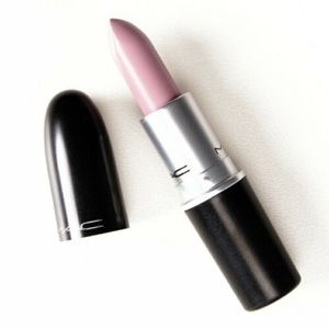 Mac Cosmetics Lazy Lullaby Matte LipStick